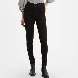Levi’s 720 High Rise Super Skinny Jeans
